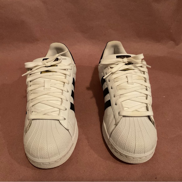 Men’s Adidas Superstar Athletic Shoes Size 9M Leather White - Picture 2 of 9
